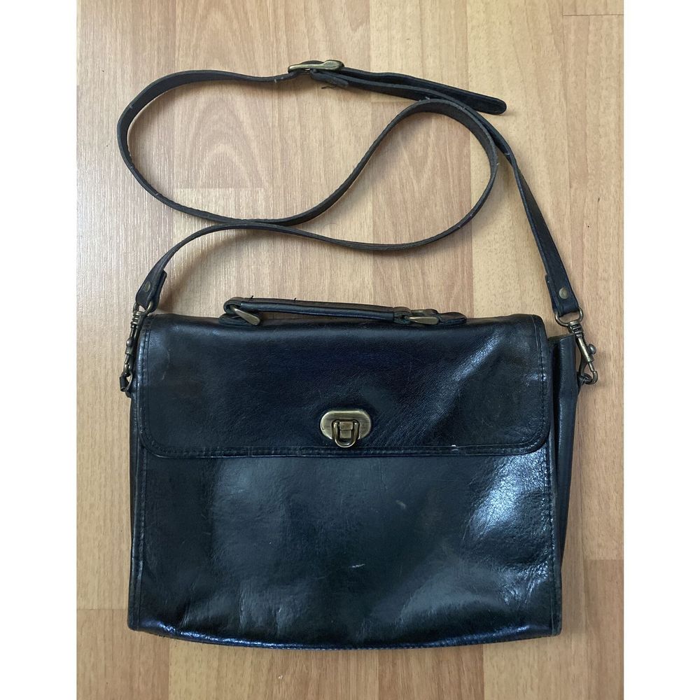 Vintage CLAUDIO FERRICI Black Leather Women Shoulder Bag Crossbody Purse